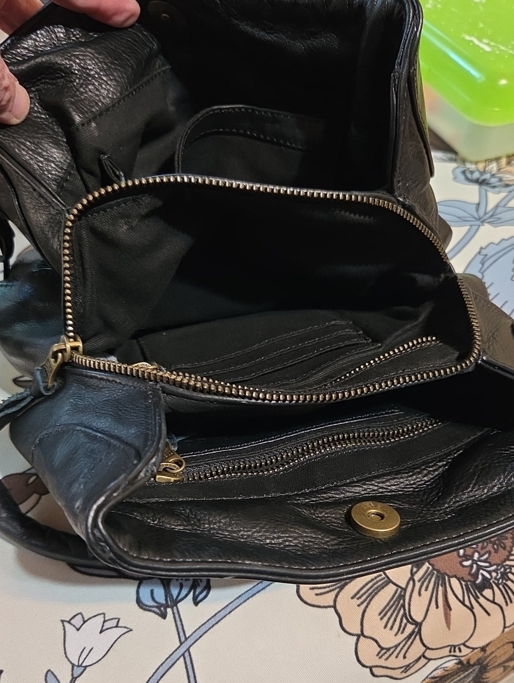Black Leather Women’s Crossbody Bag - Classic Everyday Style